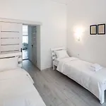 Bookinist Апартаменти