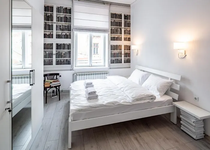 Bookinist Apartamento Leópolis